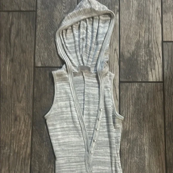 Gray Hooded Sleeveless Jumpsuit - Picture 3 of 6